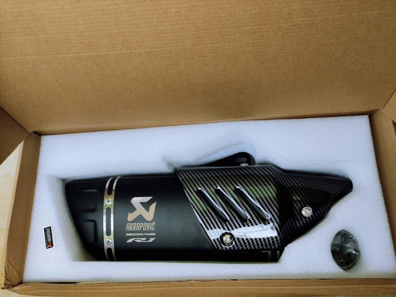 Akrapovic R1 EXHAUST